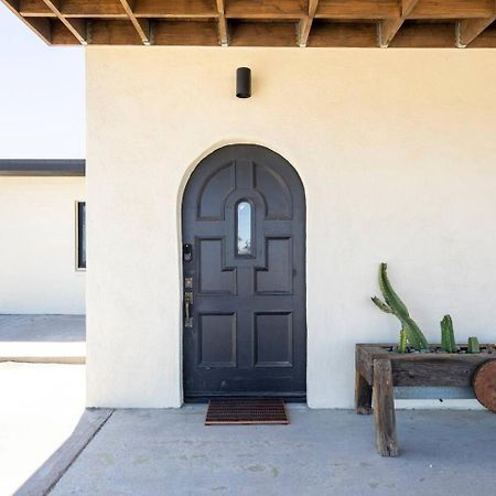 Starlight Mesa In Joshua Tree With Fire Pit Circle And Privacy Villa Yucca Valley Exteriör bild